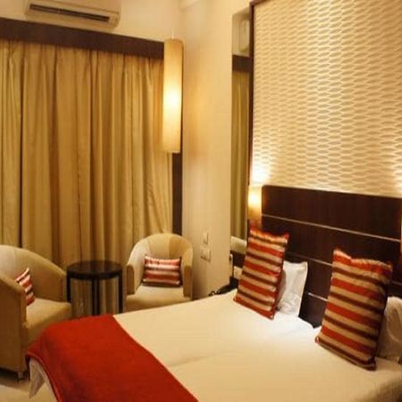 Surya Royal Hotel Kota  Luaran gambar