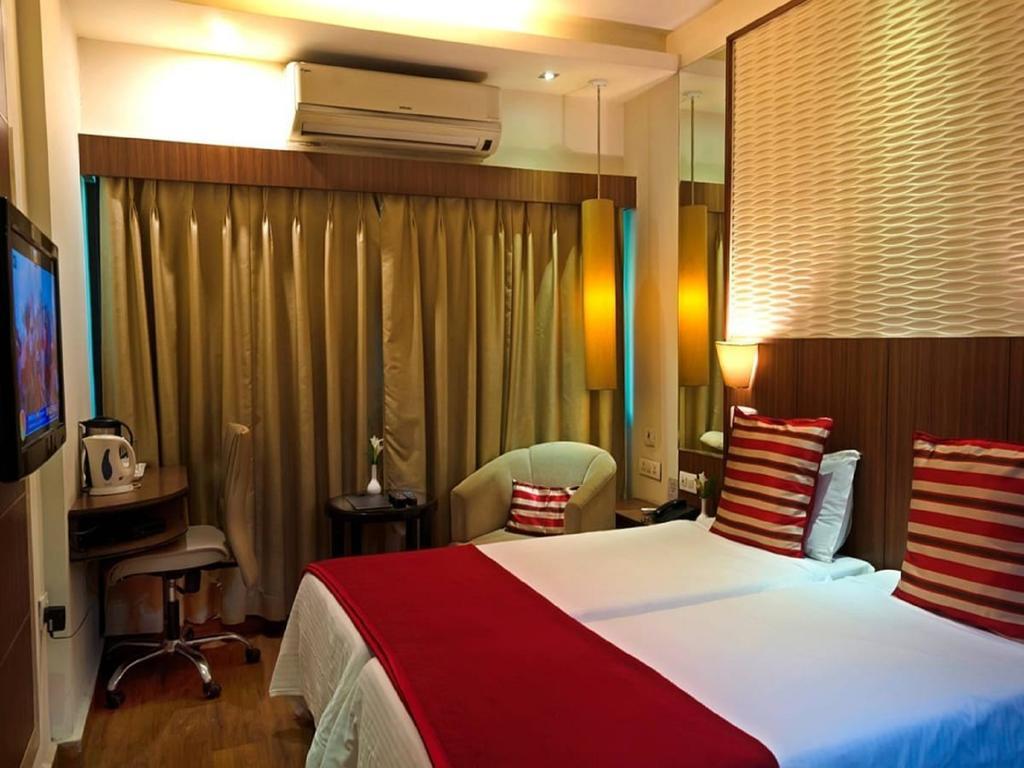 Surya Royal Hotel Kota  Luaran gambar