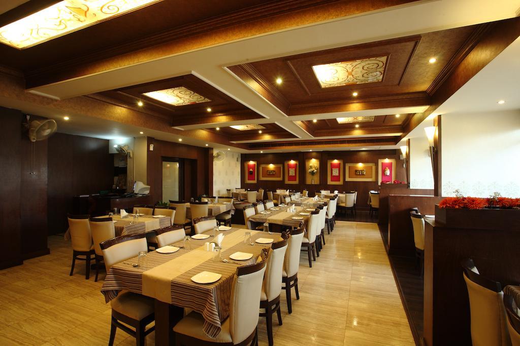 Surya Royal Hotel Kota  Luaran gambar