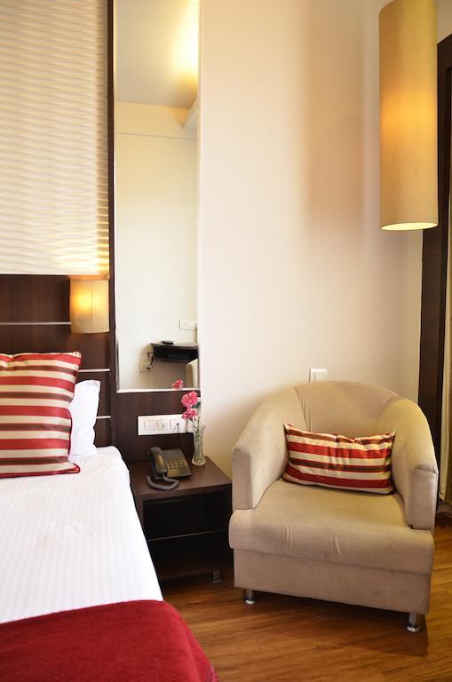 Surya Royal Hotel Kota  Luaran gambar