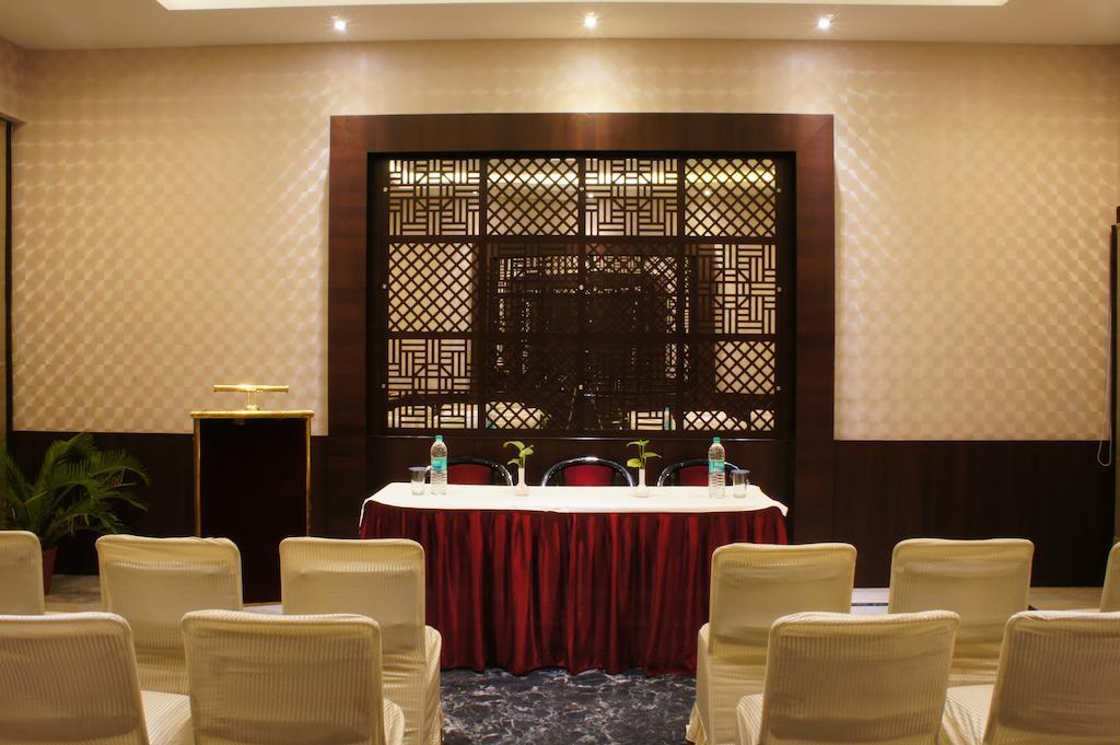 Surya Royal Hotel Kota  Luaran gambar