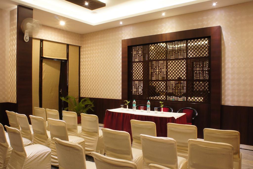 Surya Royal Hotel Kota  Luaran gambar